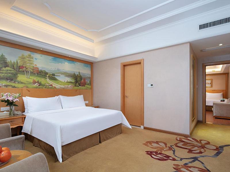 Vienna International Hotel Jiujiang Shili Street Exterior foto