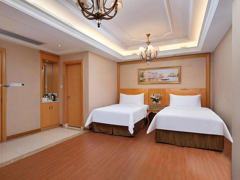 Vienna International Hotel Jiujiang Shili Street Exterior foto